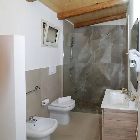Santa Potenza فندق مبيت وإفطار