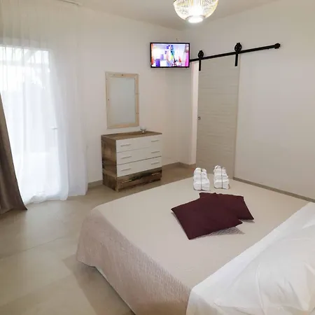 Santa Potenza 3* Felline