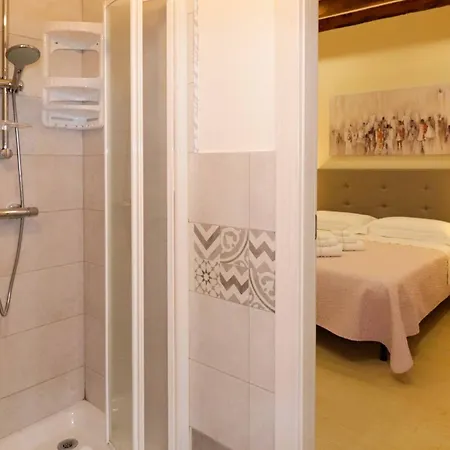 Santa Potenza Felline