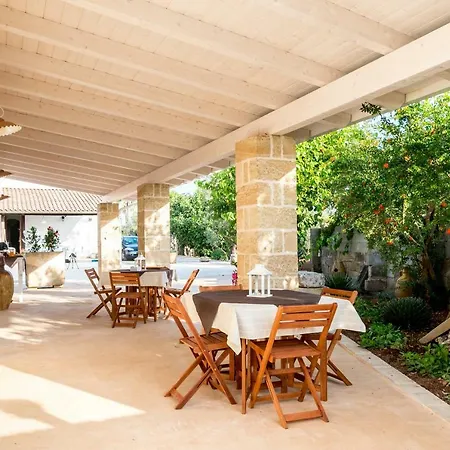 فندق مبيت وإفطار Santa Potenza 3*